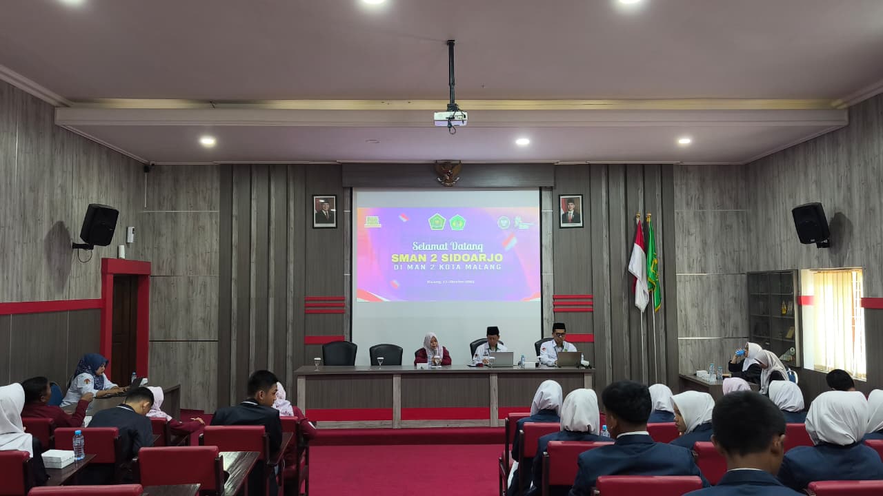MAN 2 Kota Malang Terima Kunjungan Studi Tiru SMA Negeri 2 Sidoarjo ...